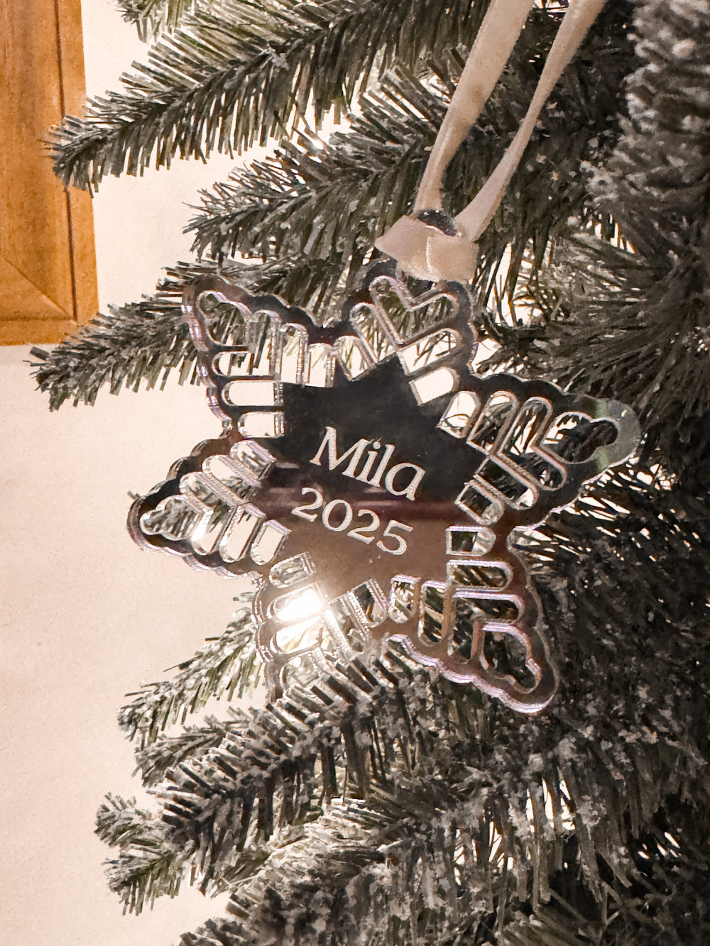 Single Layer Snowflake Ornament or Gift Tag